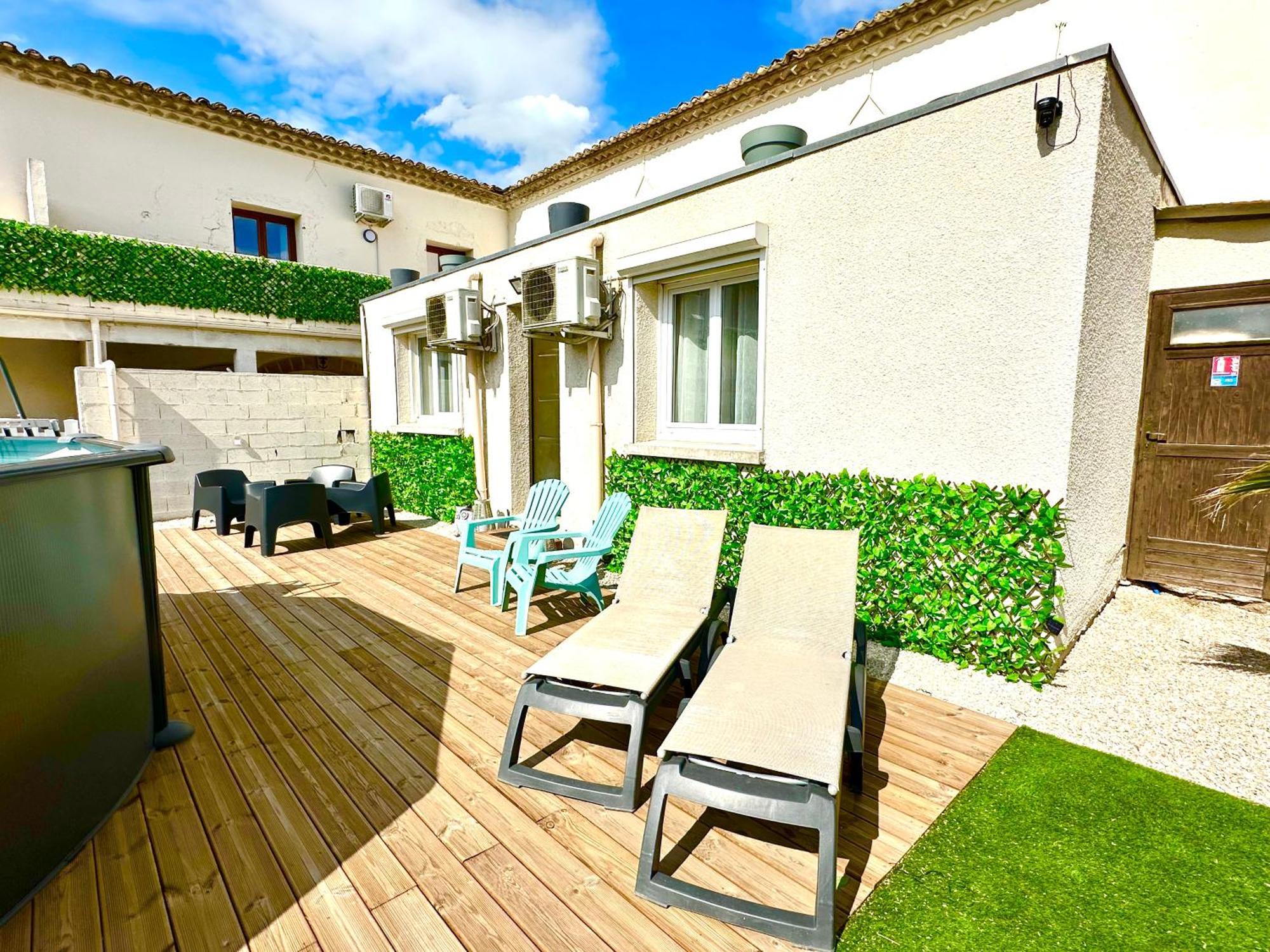 Les Appartements Du Mas - Rose Marie Aigues-Mortes Exterior foto